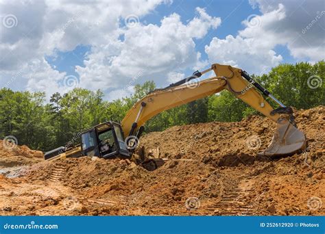 excavators stuck under load